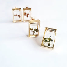 Load image into Gallery viewer, Handmade pair of green or yellow dried flowers stud earring | rectangular | round
