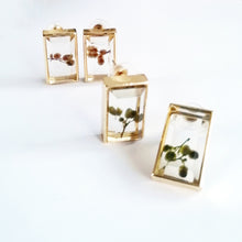 Load image into Gallery viewer, Handmade pair of green or yellow dried flowers stud earring | rectangular | round
