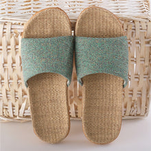 Load image into Gallery viewer, Sustainable green flax sandals in different sizes and gift
